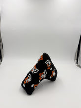 Load image into Gallery viewer, Smathers & Branson Swinging Pete Putter Headcover